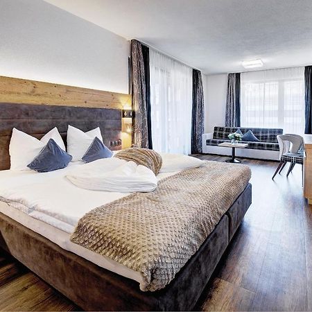 Hotel Ferienglueck Ischgl Exterior photo