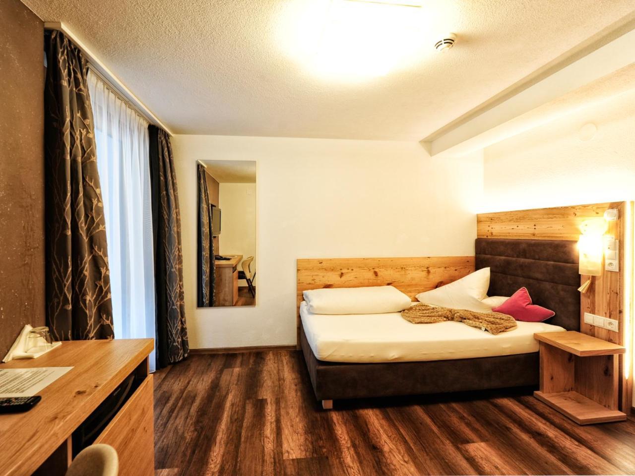 Hotel Ferienglueck Ischgl Exterior photo