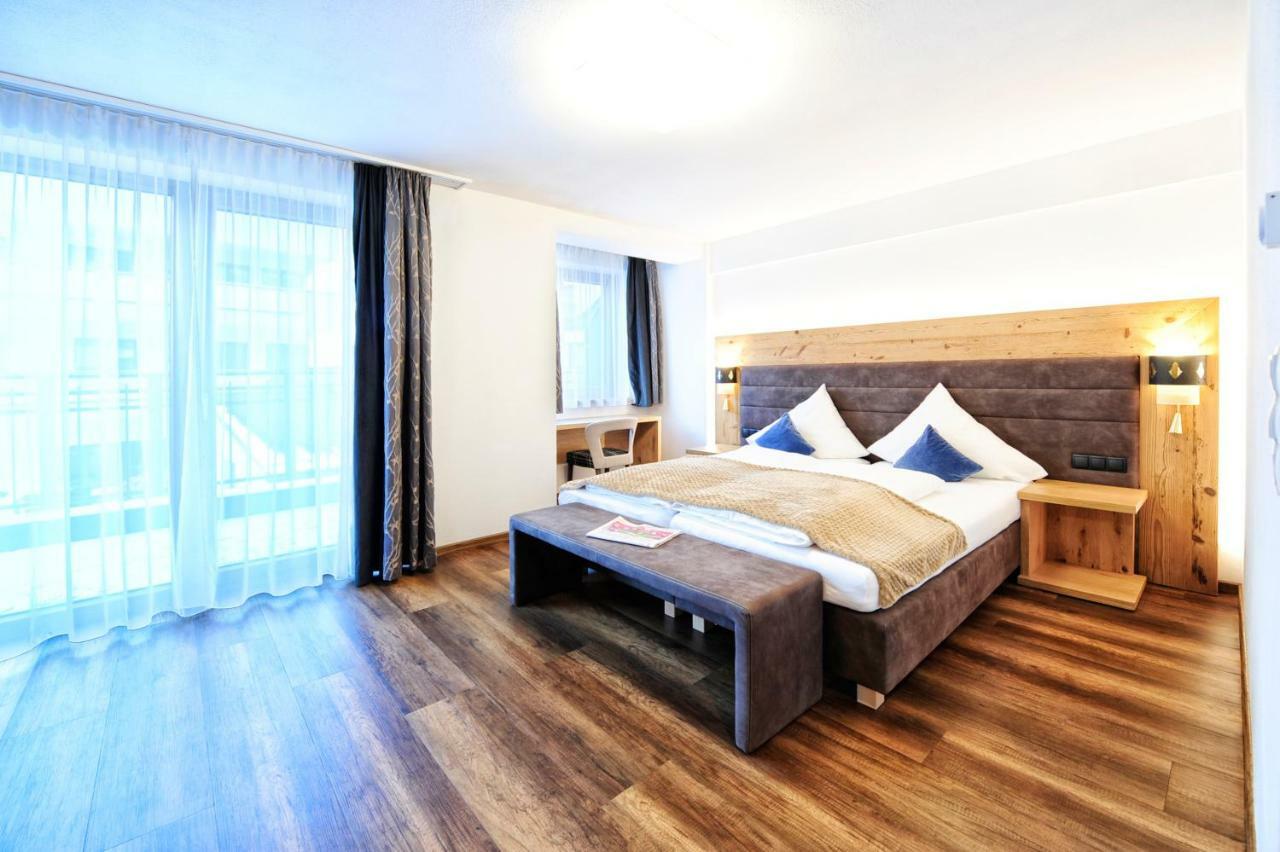 Hotel Ferienglueck Ischgl Exterior photo