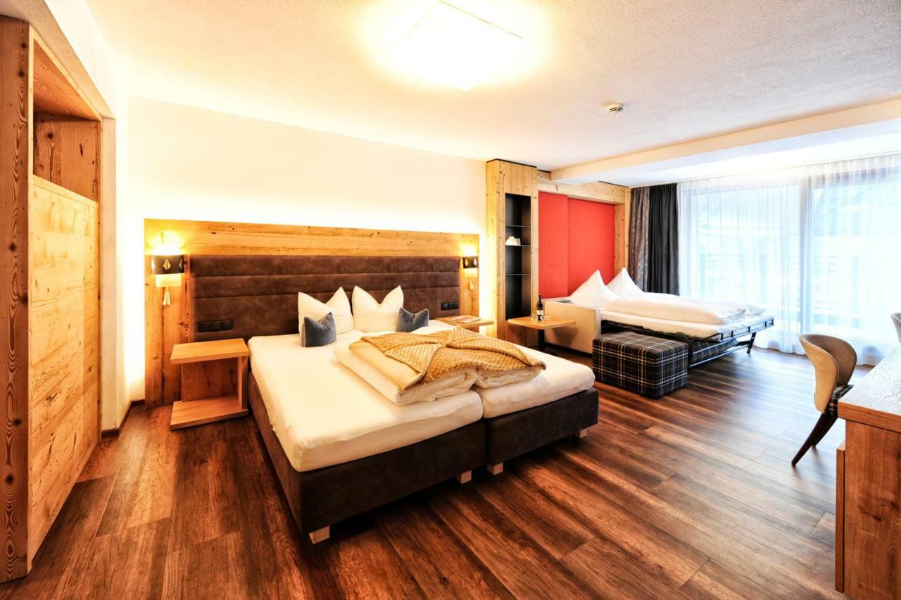 Hotel Ferienglueck Ischgl Exterior photo